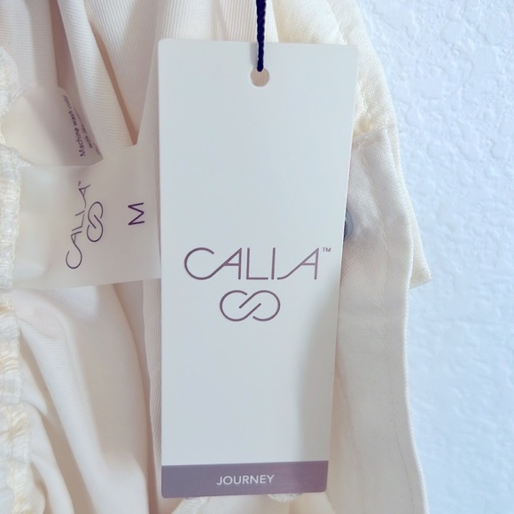 Calia Carrie Underwood Journey Collection High Rise Short Cream Womens Medium - Picture 6 of 6